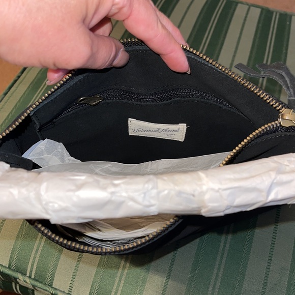 NWT Universal Thread Purse - Picture 2 of 3